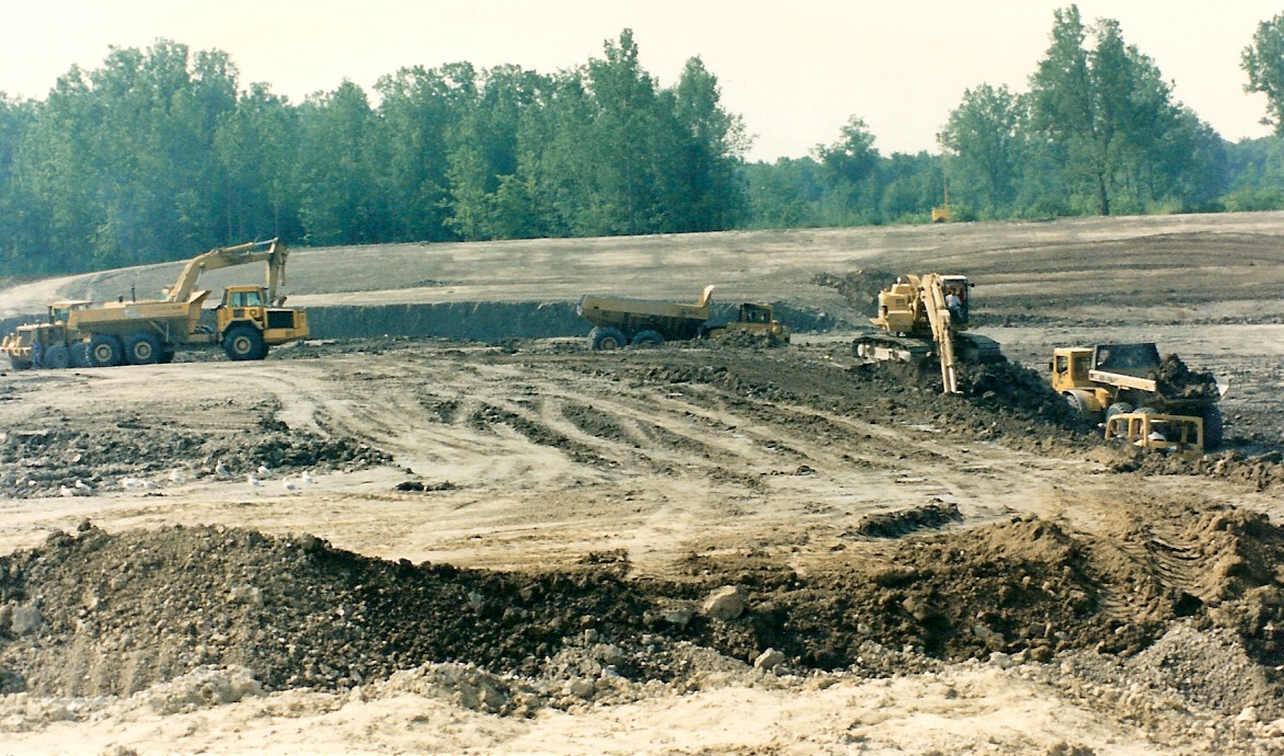 HOFFMAN ROAD LANDFILL — CELL AND LINER CONSTRUCTION - CITY OF TOLEDO — E.S. Wagner project photo